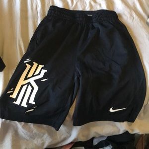 kyrie irving shorts